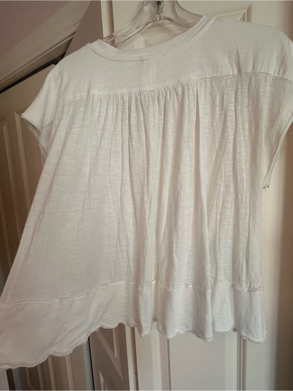 Anthropologie Women's White V-Neck Smocked Peasant Top - Picture 3 of 3